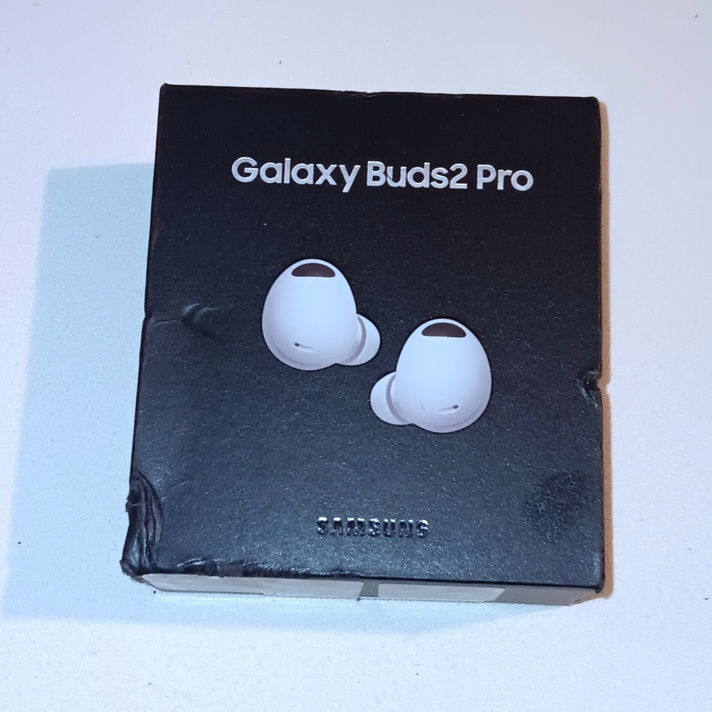 Samsung Galaxy Buds 2 Pro Bluetooth Wireless Earbuds White - Picture 2 of 6